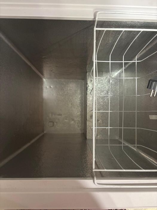 Продам морозильную камеру