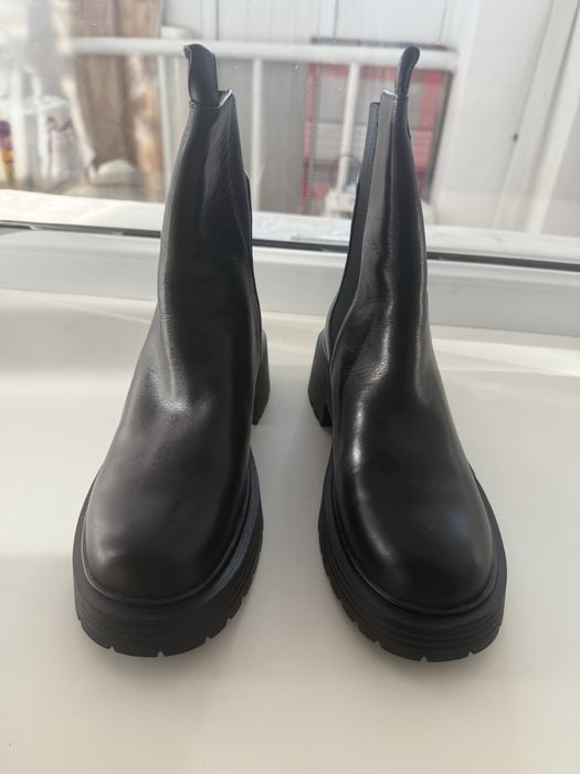 Зимние ботинки челси