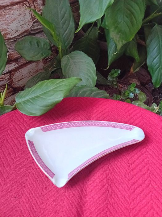 Стари  порцеланови пепелници