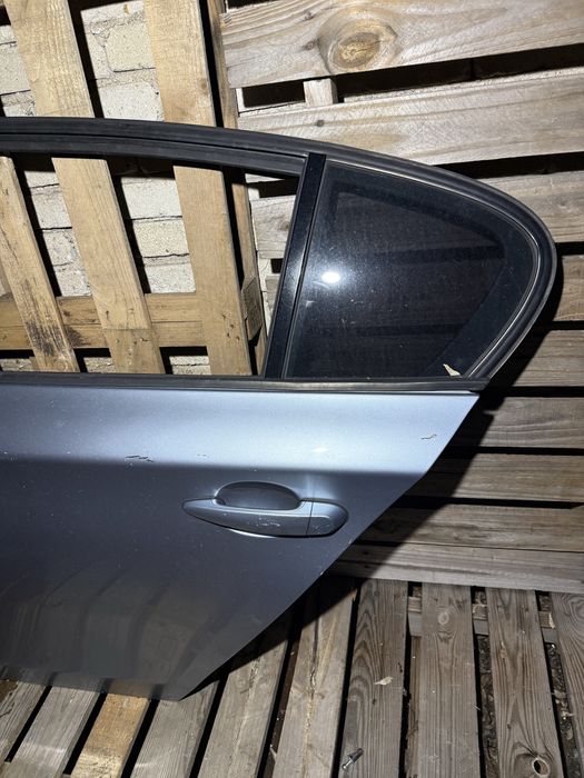 Задна лява врата за BMW E87