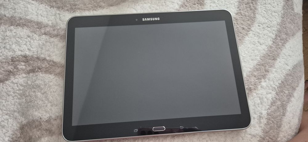 Samsung tab4      .