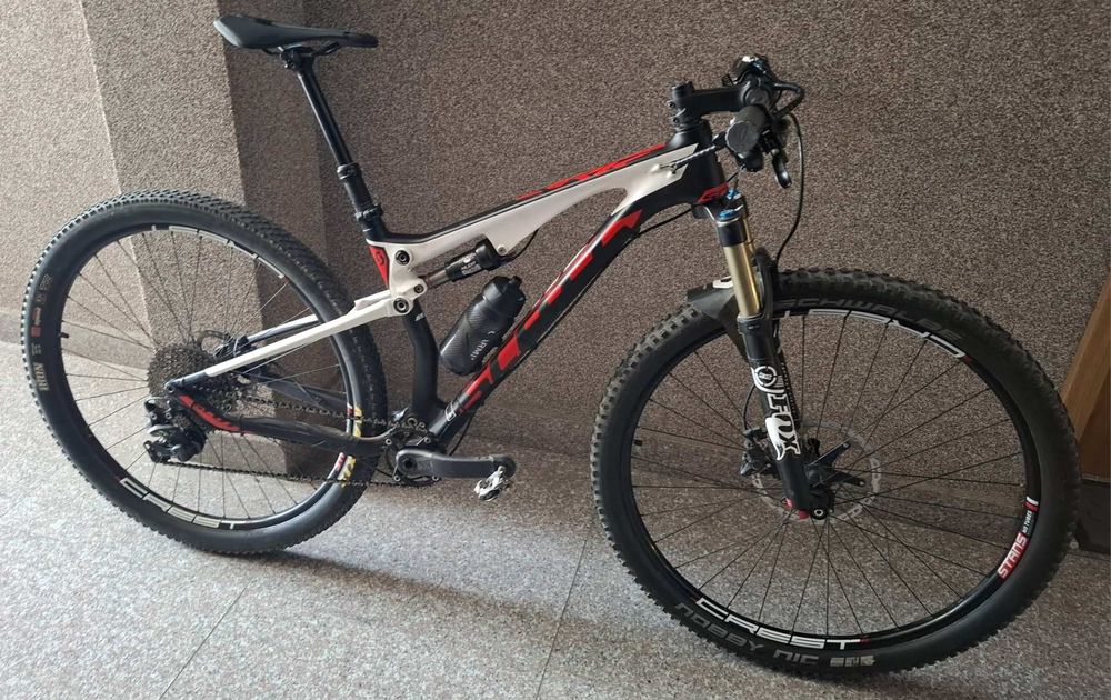 Scott  Spark 29 carbon size M