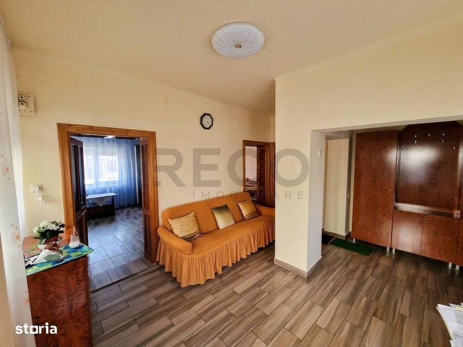 RECO Casa cu 2 camere+living, renovata complet, in Episcopia Bihor