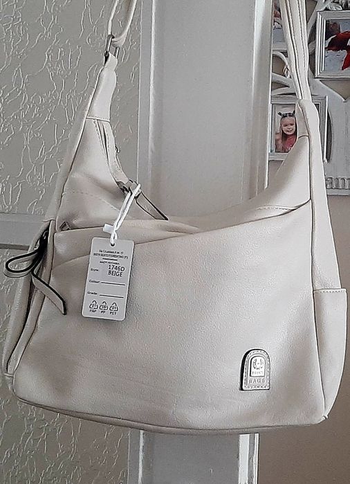 Стилен шлифер и дебел кожух с качулка