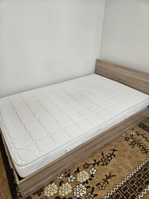 Матрак Дормео + Подматрачна рамка / Много запазени !