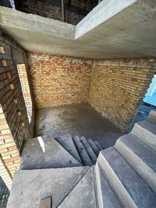 Дача-коттедж сотилади