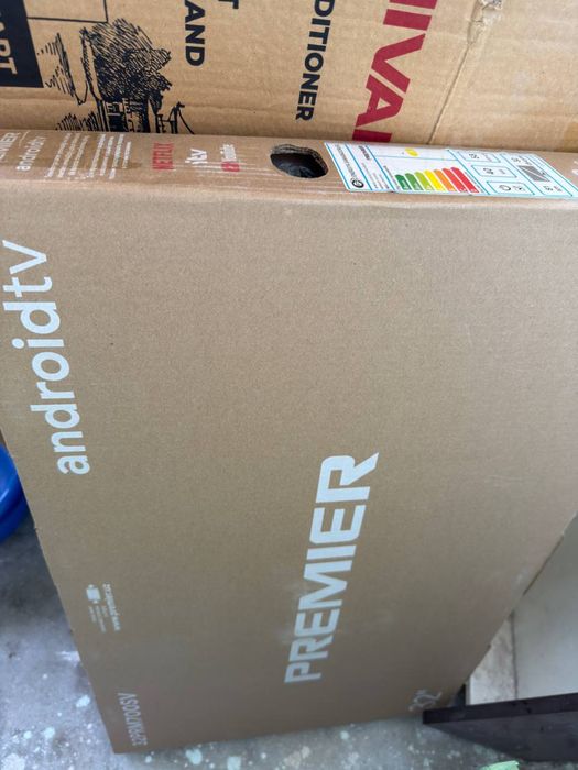 Premier 32 Smart TV