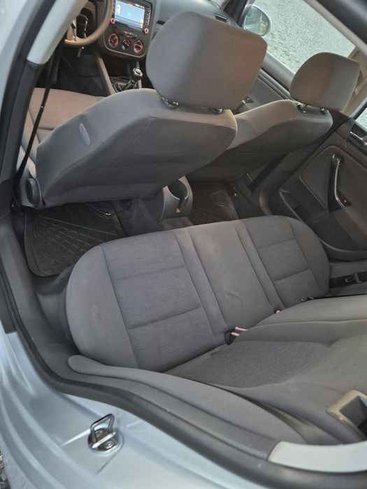 VOLKSWAGEN Golf 2004 — imagine 5