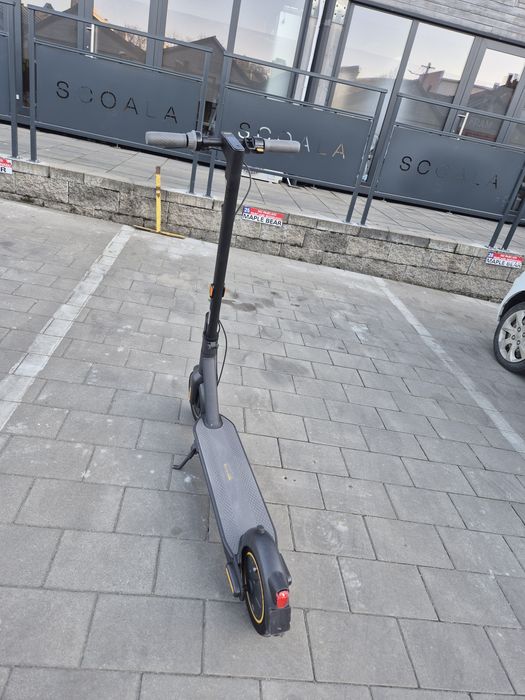 Ninebot G30 E II