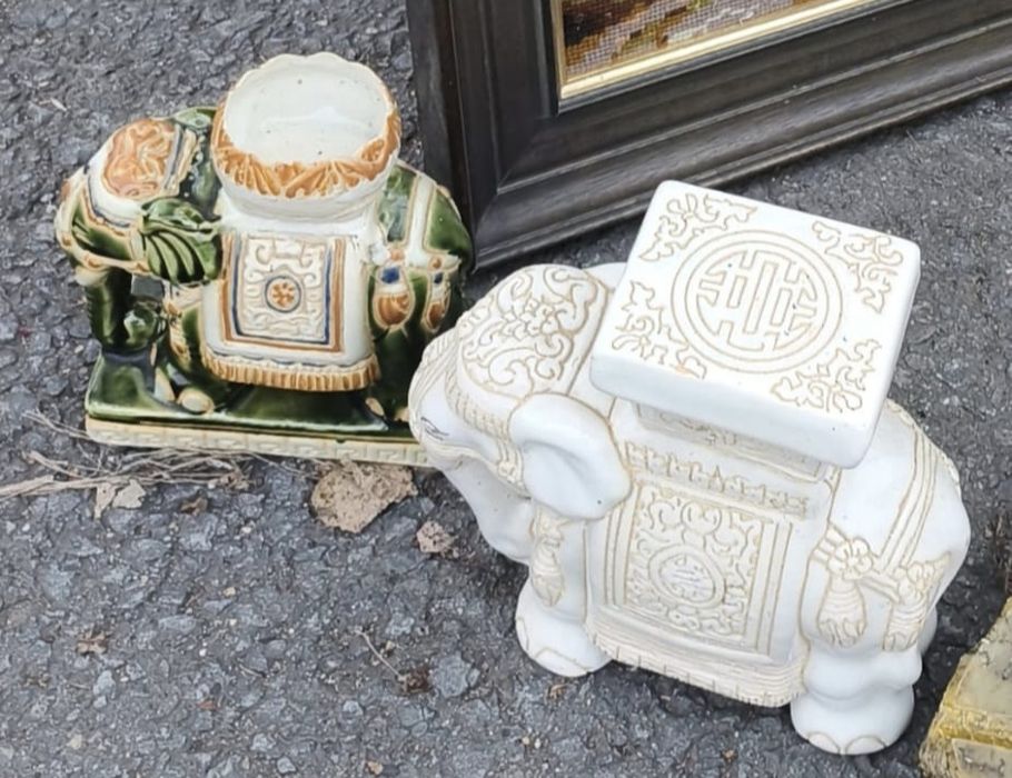 Set elefanți ceramici : suport ghivece