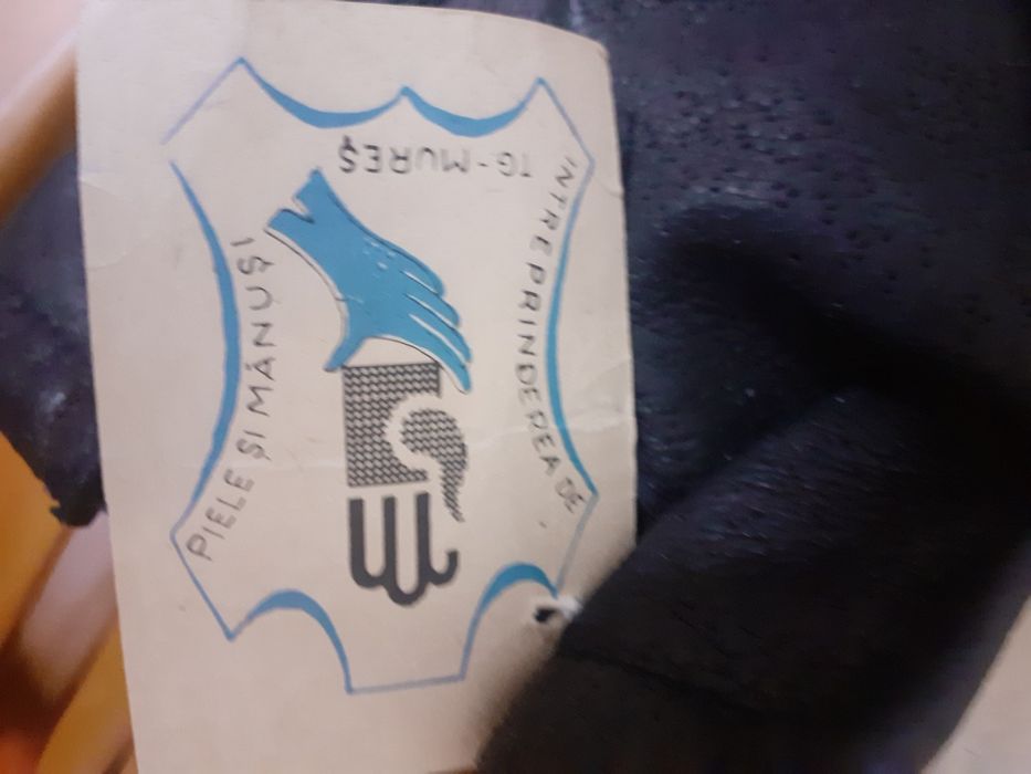 Manusi barbati  din piele din 1991