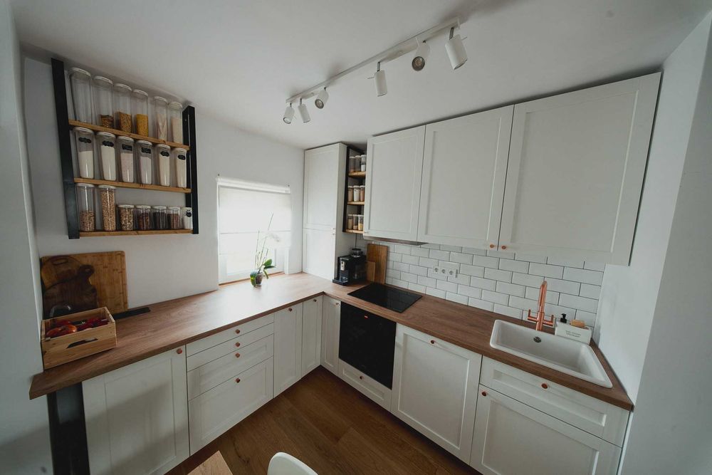 Proprietar, vand apartament 3 camere, 65 mp utili + 5mp balcon, complet renovat si mobilat – Manastur, Calea Floresti.