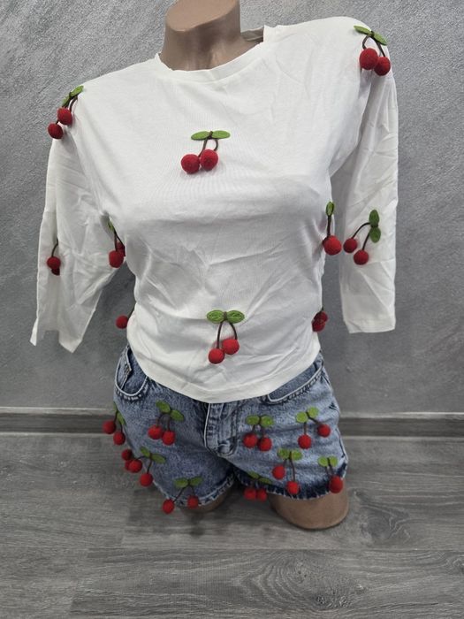 Set tricou cireșe +blugi scurti