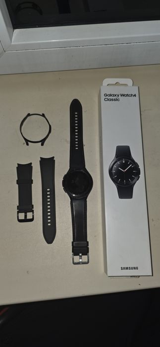 Продам часы Самсунг