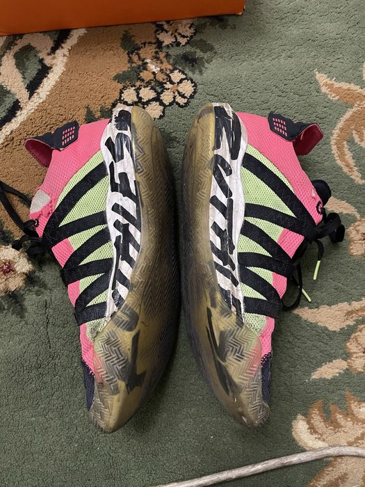 Баскетбольные кроссы оригинал Adidas!