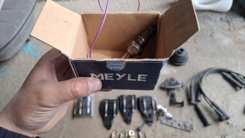 Ауди 80 и пассат б3 біраз запчаст бар