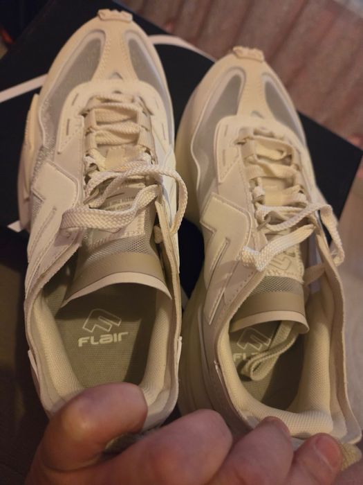 НОВИ !! F.l.a.i.r !!!AK beige ss26