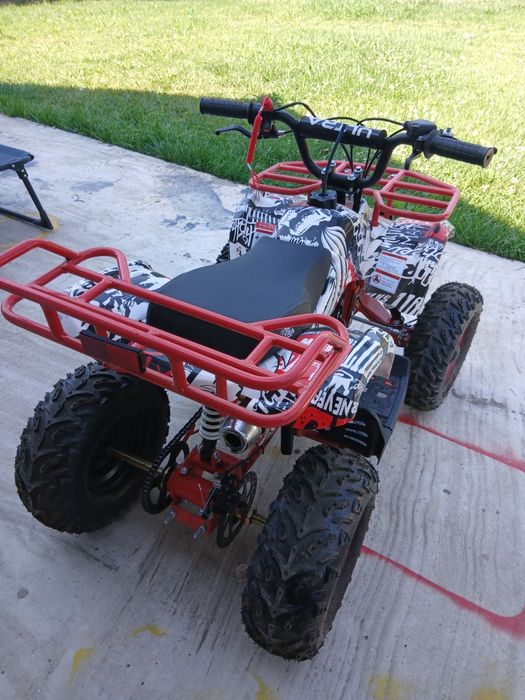 Vând atv copii .