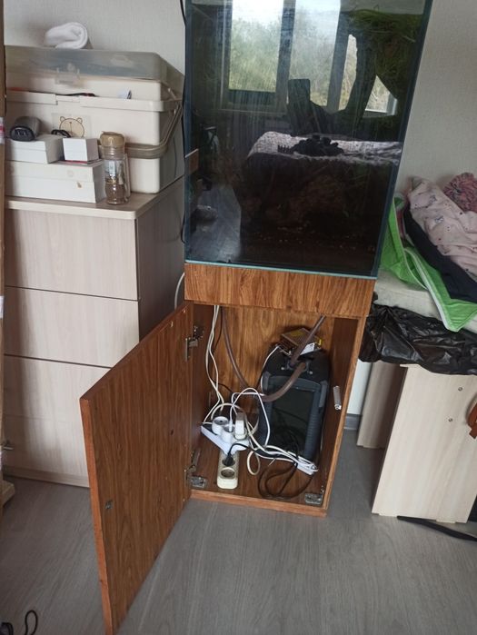 Аквариум с тумбой 80 литров