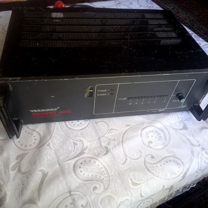 Продаётся усилитель и две колонки