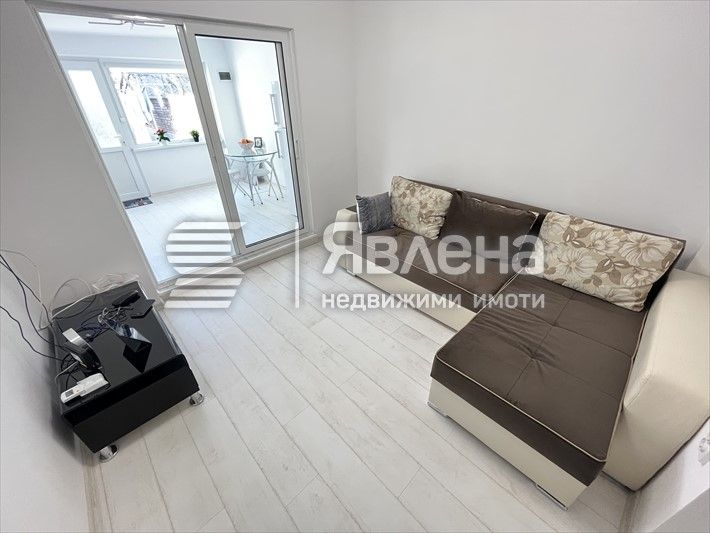 Продава се Тристаен апартамент в Несебър - 40 кв.м за 1313 €/кв.м - Снимка #4
