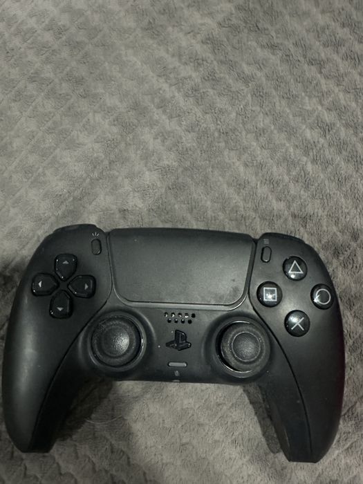 продаю два джостика от ps5