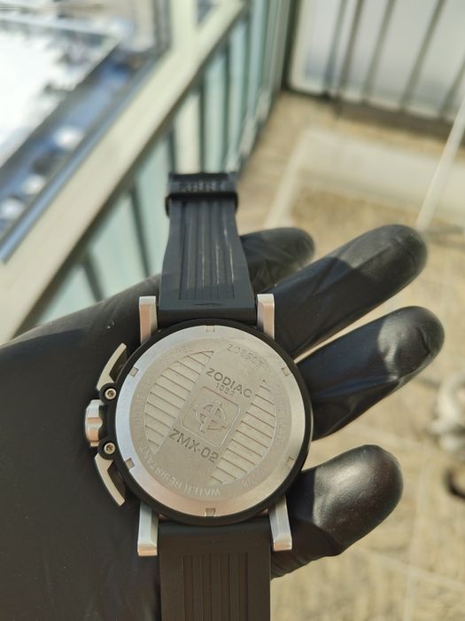 Оригинальные швейцарские часы