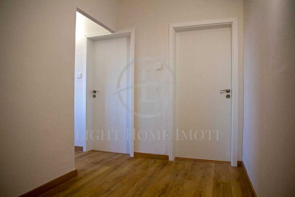 Продава се Тристаен апартамент в Пловдив, Кючук Париж - 64 кв.м за 1532 €/кв.м - Снимка #7