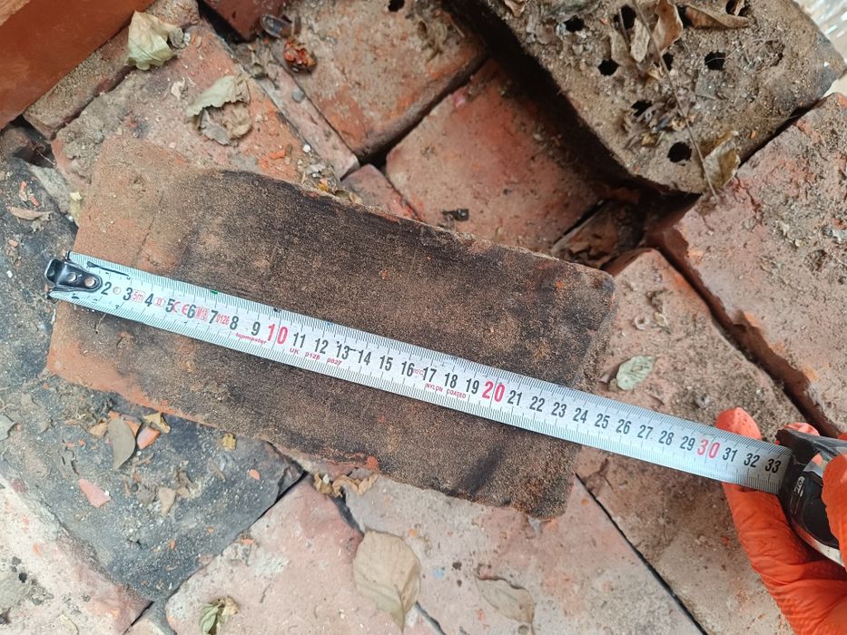 Тухли Единични и Коминни тела