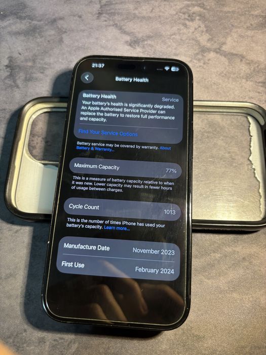 Vând iphone 15 Black 128gb