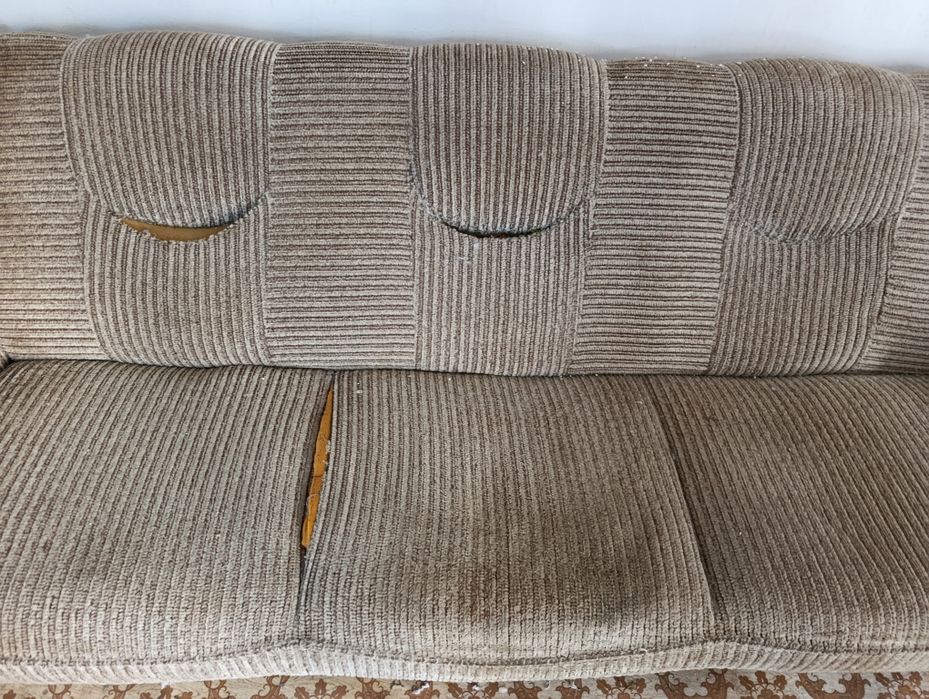 Отдам диван. Самовывоз