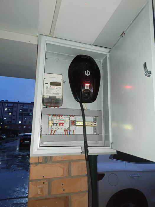 Установка зарядное устройство для Электромобилей byd hongqi leapmotor