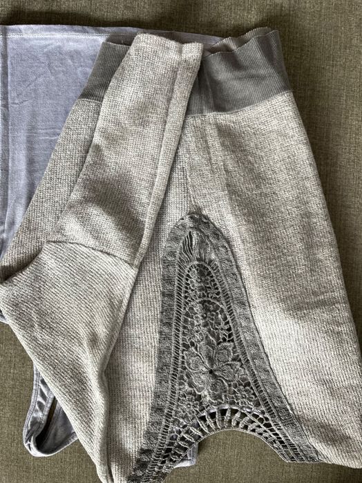 Дамски пуловери с дълъг ръкав