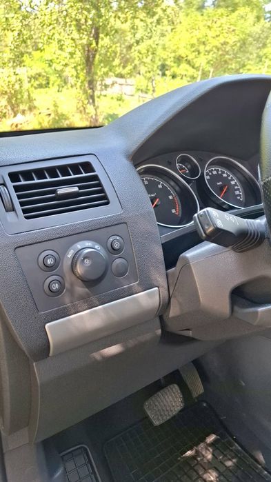 Vând sau Schimb tot cu automata ( 1.4 - 1.6 )