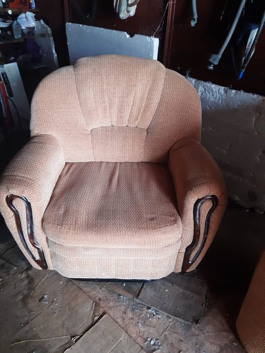Продам креслокровать.