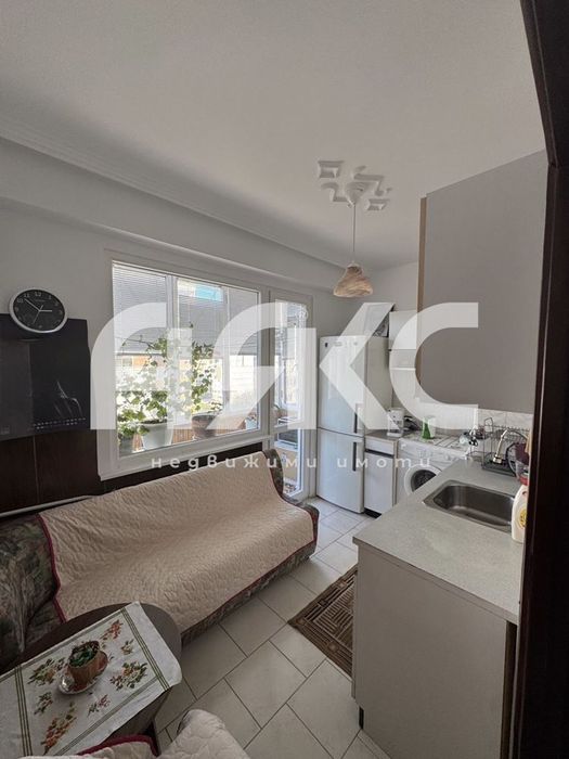 Двустаен обзаведен апартамент в кв. Надежда 4 до МЕТРОСТАНЦИЯ