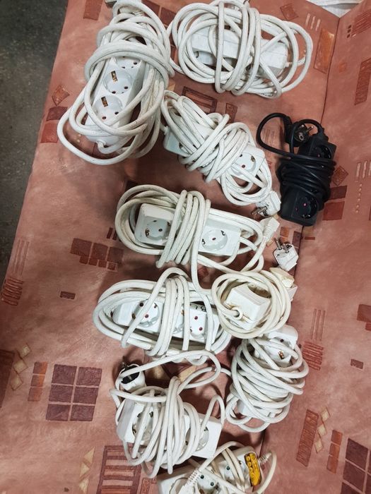 Разклонители и удължители