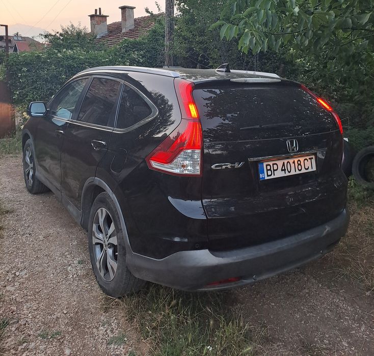 Продавам хонда cr v