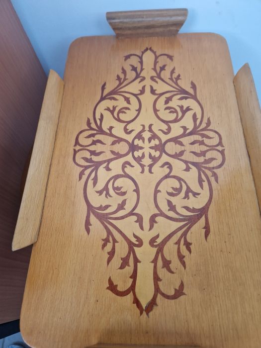 Tava lemn cu intarsie