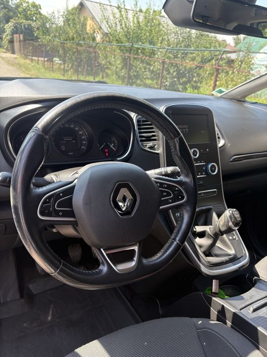 Renault Scenic IV