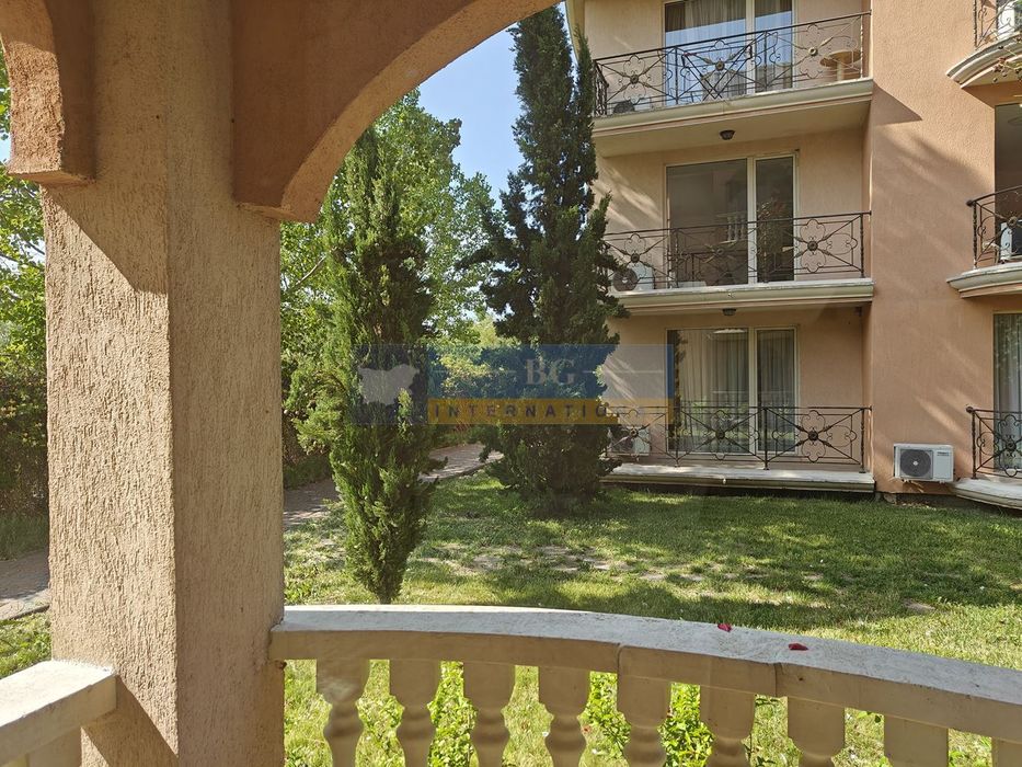 Продава се Двустаен апартамент в Созопол - 65 кв.м за 765 €/кв.м - Снимка #2