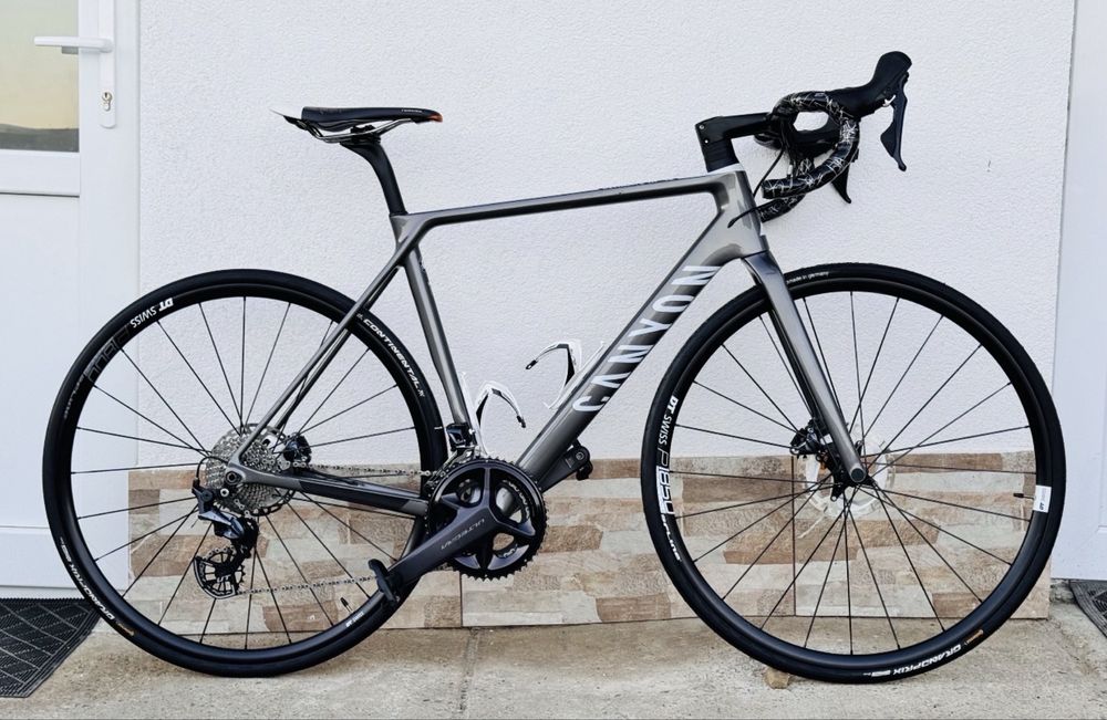 Cursiera CARBON Canyon Ultimate CF SL RO51, ULTEGRA R8100,hidraulice,stare excepțională
