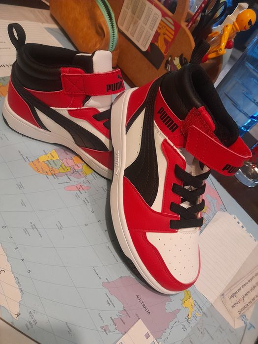 Adidasi tip gheata puma marimea 33