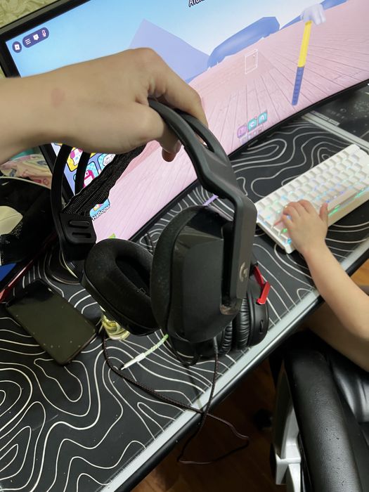 Продается logitech g733