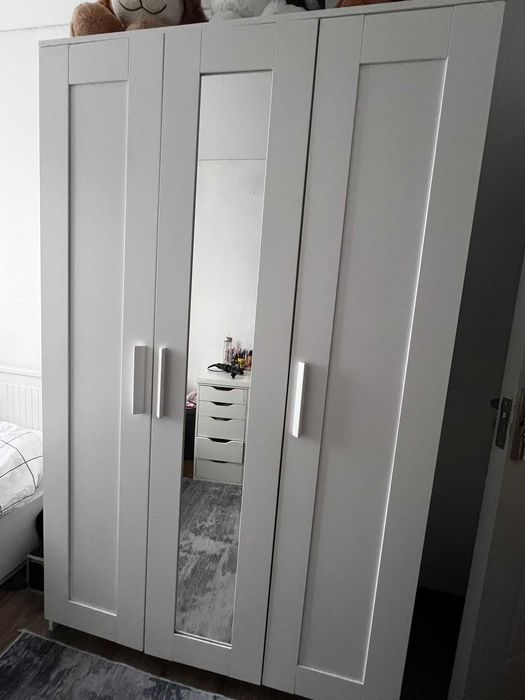 Vând șifonier 3 uși