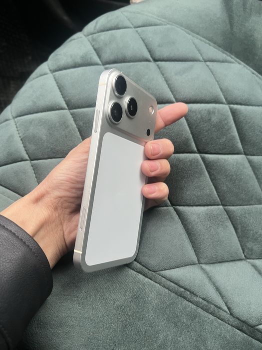 iphone xr 17 pro korpusda