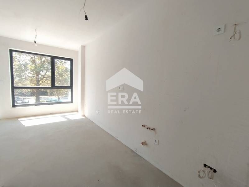 Продава се Тристаен апартамент в Варна, Бриз - 80 кв.м за 1785 €/кв.м - Снимка #6