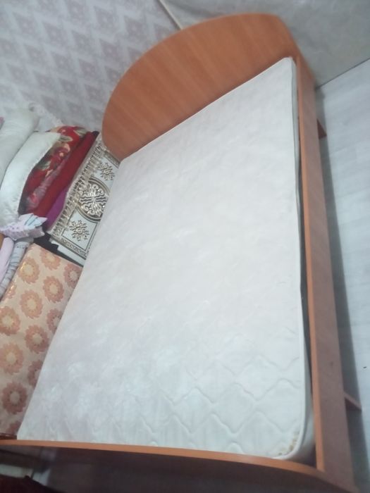 Полуторка спалтный кровать