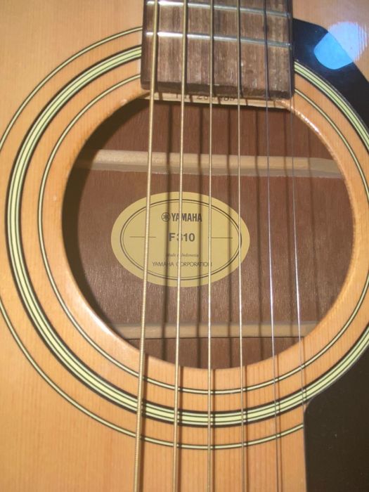 Продам гитару аккусоическую