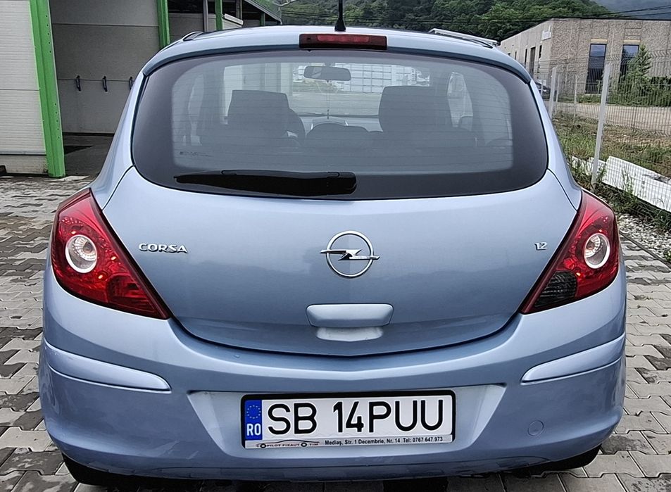 Opel Corsa D  1,2 benzină